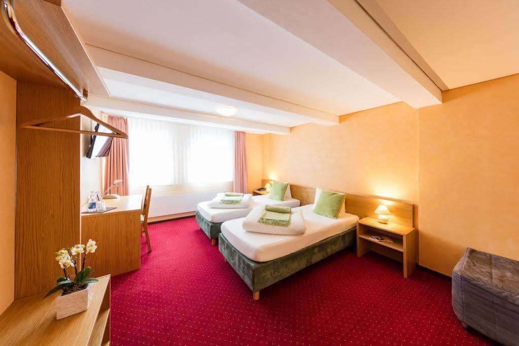 Hotel Hoefli Altdorf Exterior photo